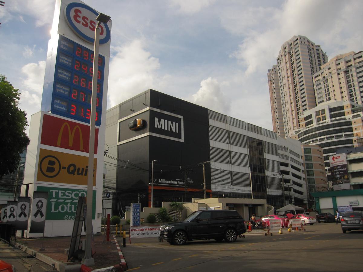 Zleepmotion Bangkok Hostel Ngoại thất bức ảnh