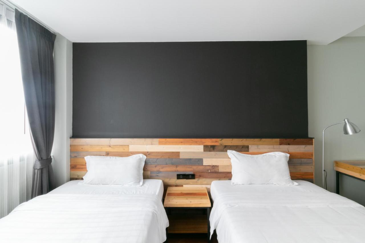 Zleepmotion Bangkok Hostel Ngoại thất bức ảnh