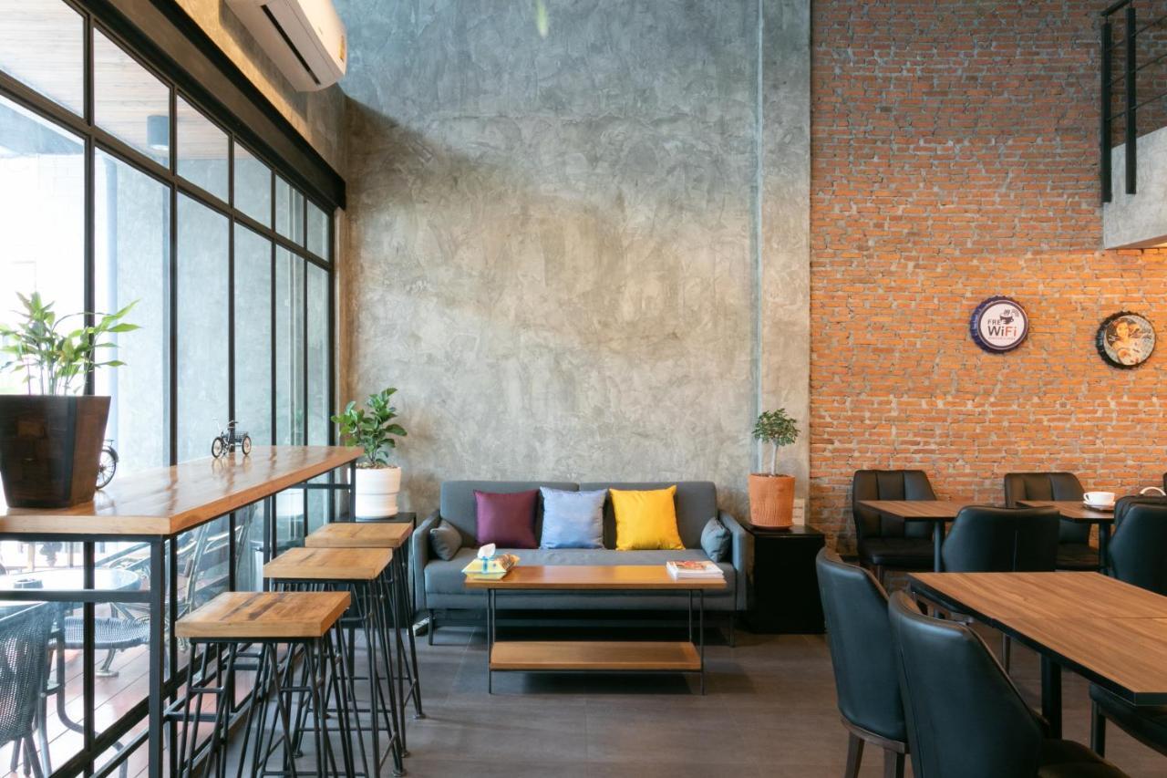 Zleepmotion Bangkok Hostel Ngoại thất bức ảnh