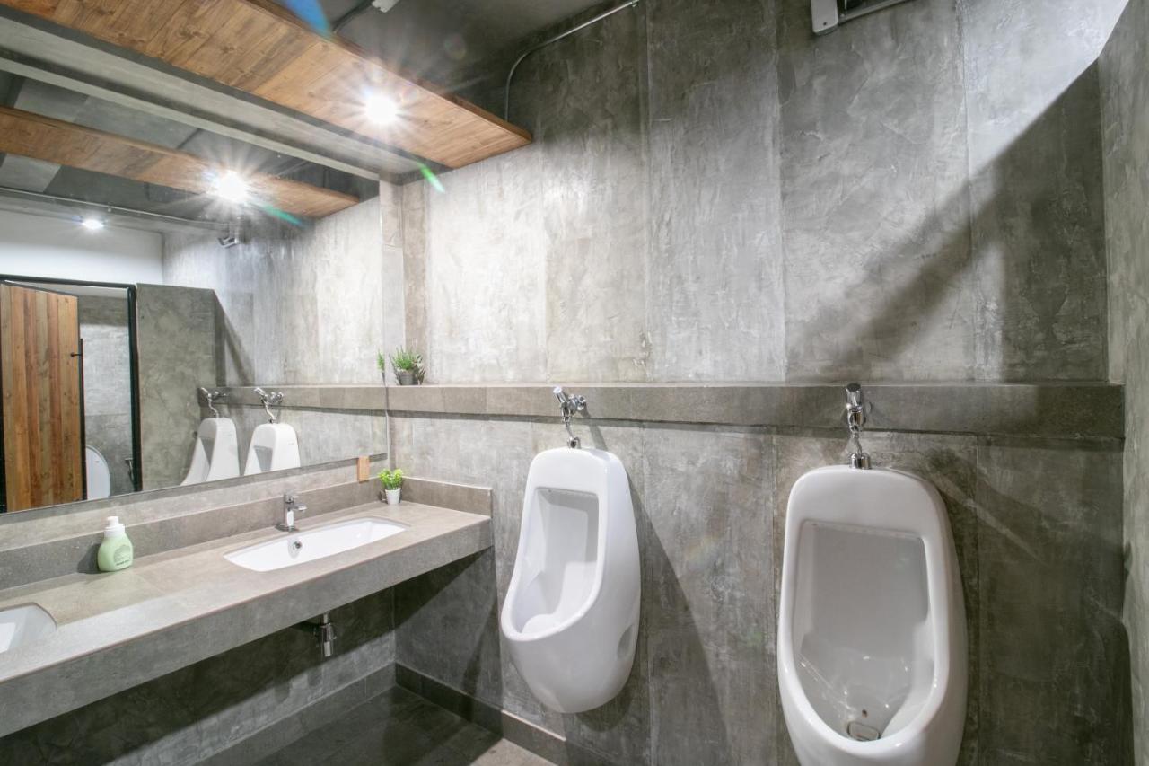 Zleepmotion Bangkok Hostel Ngoại thất bức ảnh