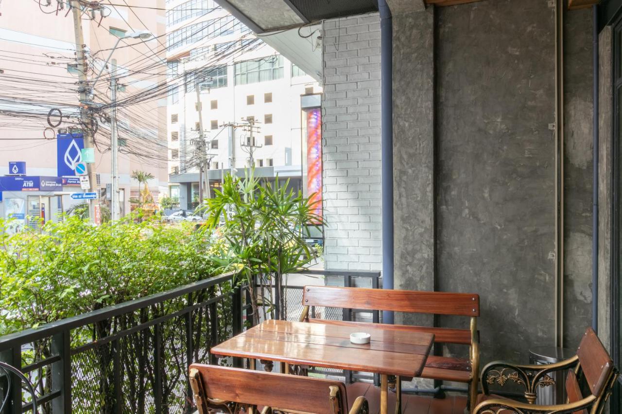 Zleepmotion Bangkok Hostel Ngoại thất bức ảnh
